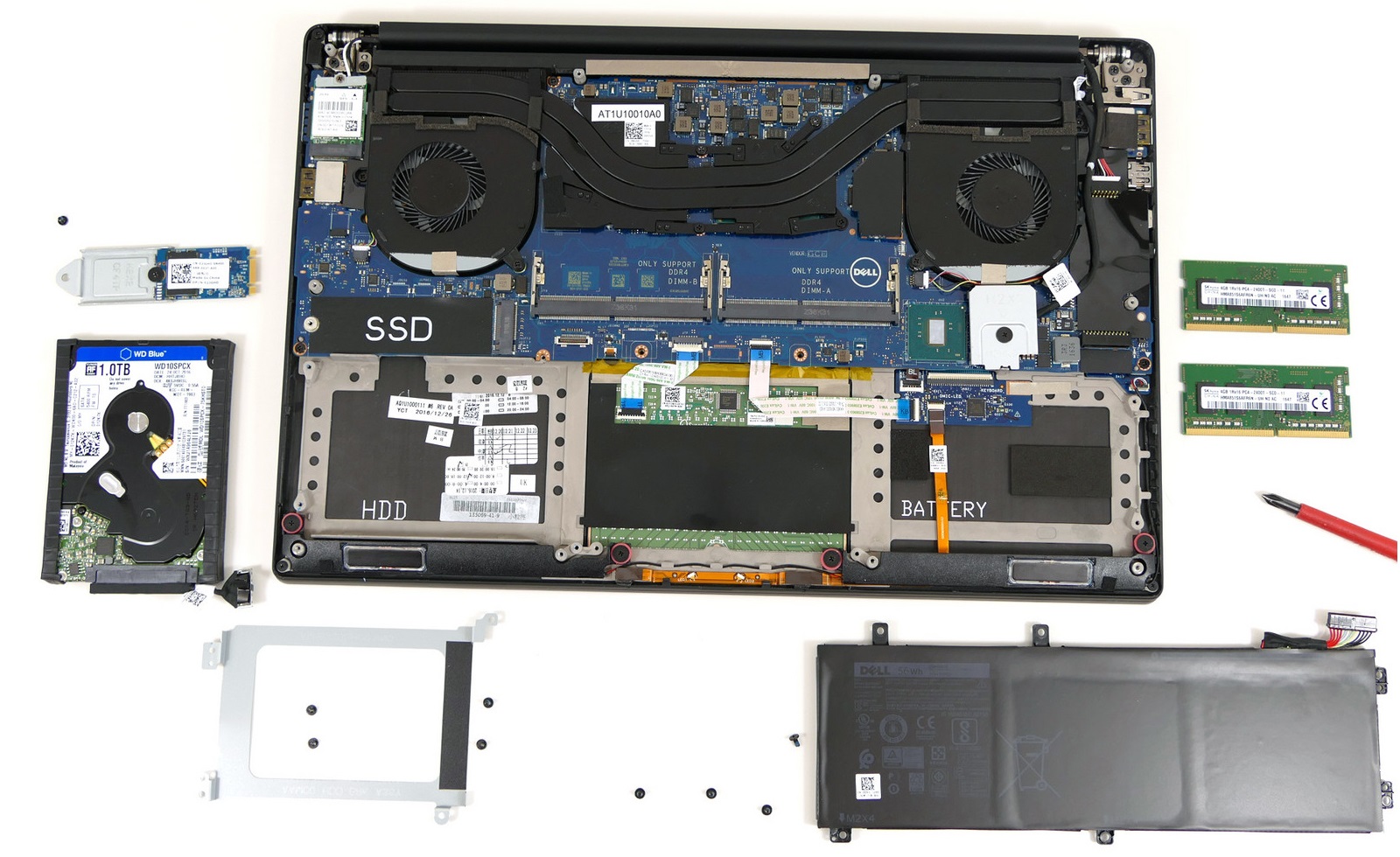 ноутбук Dell XPS 9560 разобранный